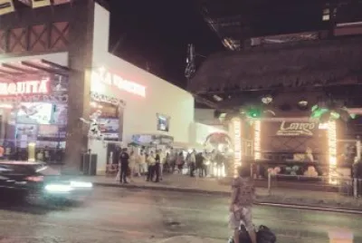 Zona Hotelera de Noche