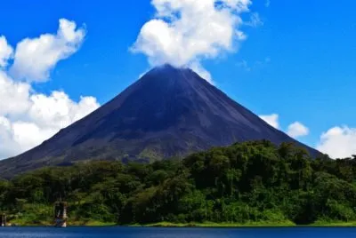 Volcan Arenal de Costa Rica jigsaw puzzle