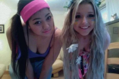 en la sala con carolina y michel