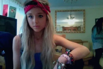 hermana menor tambien fotografa jigsaw puzzle