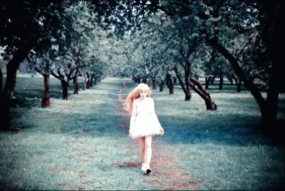 פאזל של yo caminando creo no me veo