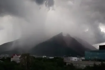 Cerro de la Silla Monterrey N.L., MÃ©xico jigsaw puzzle