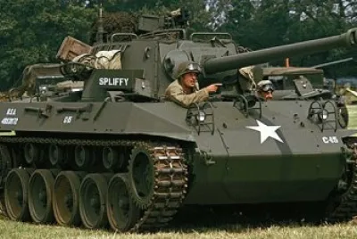 M18 Hellcat 2 Guerra (USA)