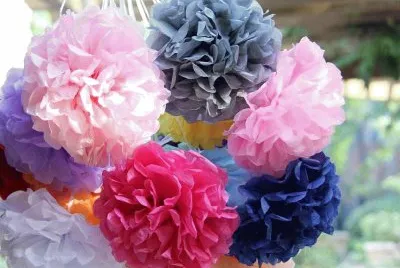 Flores de papel de colores