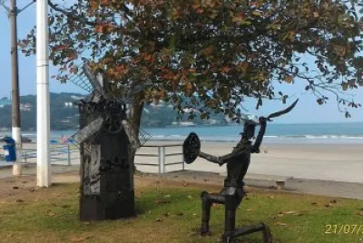 Orla da Praia da Enseada  GuarujÃ¡ - SP