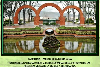 PAMPLONA â€“ PARQUE DE LA MEDIA LUNA jigsaw puzzle