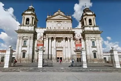 CATEDRAL METROPOLITANA DE GUATEMALA jigsaw puzzle