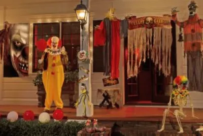 Creepy Halloween Clown Decorations