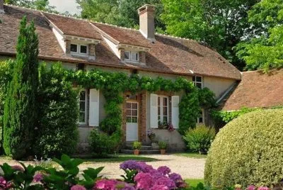 casa en primavera jigsaw puzzle