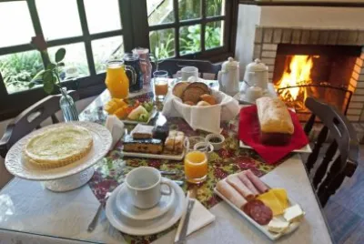 cafÃ© colonial jigsaw puzzle