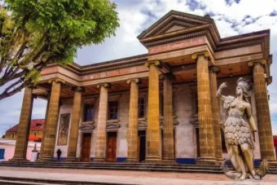 TEATRO MUNICIPAL DE QUETZALTENANGO GUATEMALA