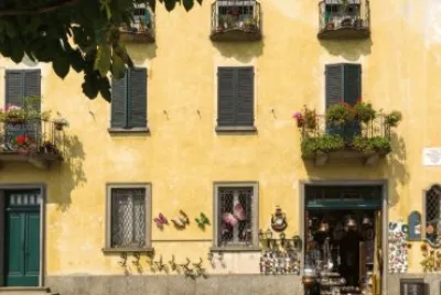 Balconies Shutters   Butterflies jigsaw puzzle