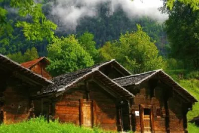 Casas tirolesas de alta montaÃ±a jigsaw puzzle