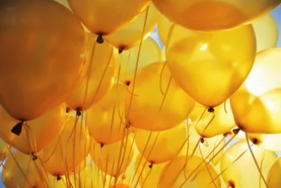 Globos Amarillos