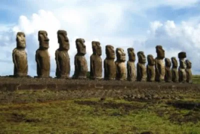 MOAIS DE LA ISLA DE PASCUA