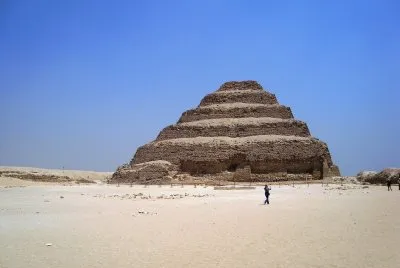PirÃ¡mide en Saqqara, Egipto.