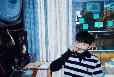 SEVENTEEN-Woozi