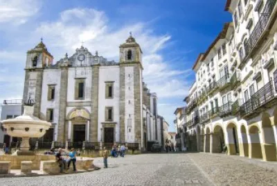 Evora