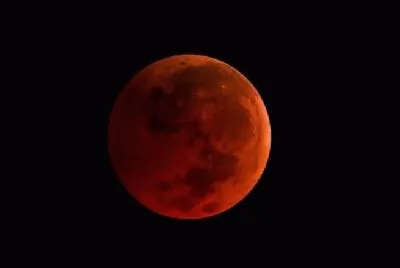 La Luna, vista espectacular