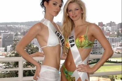 CHICAS LINDAS