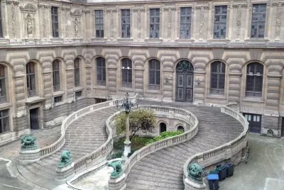 Louvre