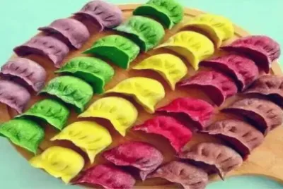 å½©è‰²æ°´é¤ƒ