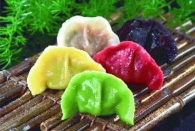 å½©è‰²æ°´é¤ƒ