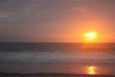 Amanecer en el mar