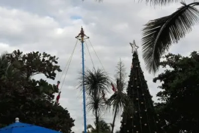 Voladores de Papantla en Playa del Carmen.