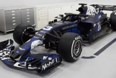 F1-REDBULL-ASTONMARTIN-2 jigsaw puzzle