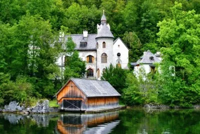 castle-at-the-lake-hallstatt jigsaw puzzle