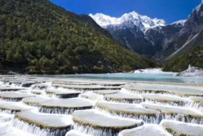 chutes de la riviÃ¨re Baishui Yunnan Chine
