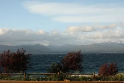 lago y viento