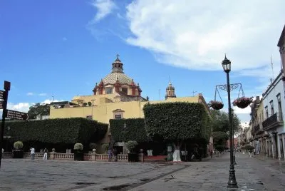 Templo y Exconvento de Santa Clara, QuerÃ©taro. jigsaw puzzle