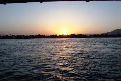 CrepÃºsculo en el Nilo, Egipto.