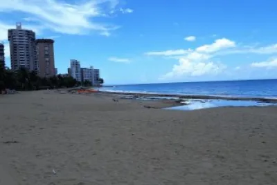 Playa en San Juan, Puerto Rico. jigsaw puzzle