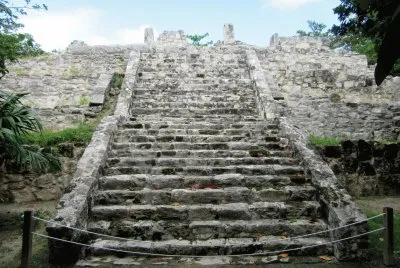 Zona arqueolÃ²gica San Miguelito, CancÃ¹n.