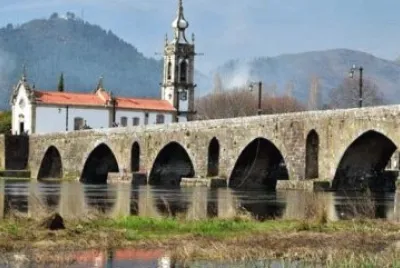 Ponte Medieval bridge, Lima River
