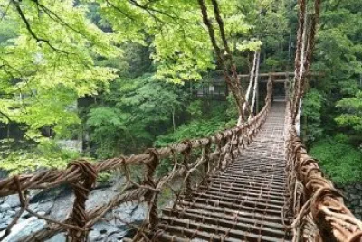 Kazurabashi Bridge