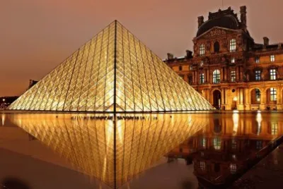PirÃ¢mide do Louvre jigsaw puzzle