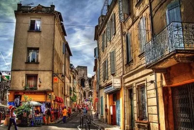 BOLONIA