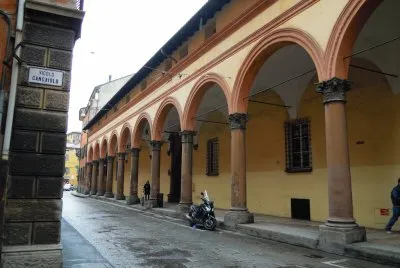 BOLONIA