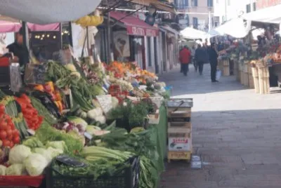fruits and vegetables market in venice