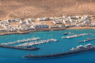Canary Isle - Lanzarote Harbor