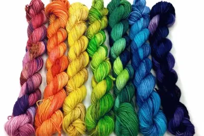HILOS D COLORES