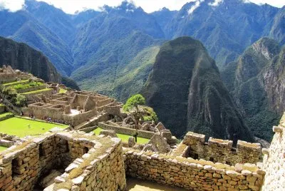 Machu Picchu, PerÃº. jigsaw puzzle