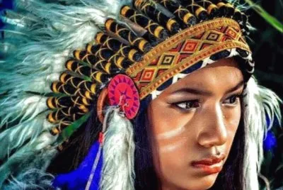 MUJER INDIGENA