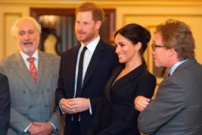 MEGHAN Y HARRY jigsaw puzzle