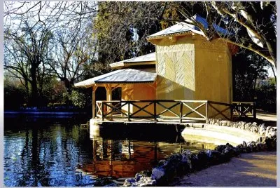 CabaÃ±a en el rÃ­o jigsaw puzzle