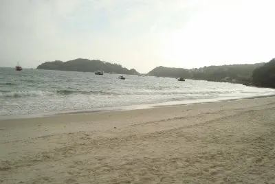 Praia em Bombinhas - SC jigsaw puzzle